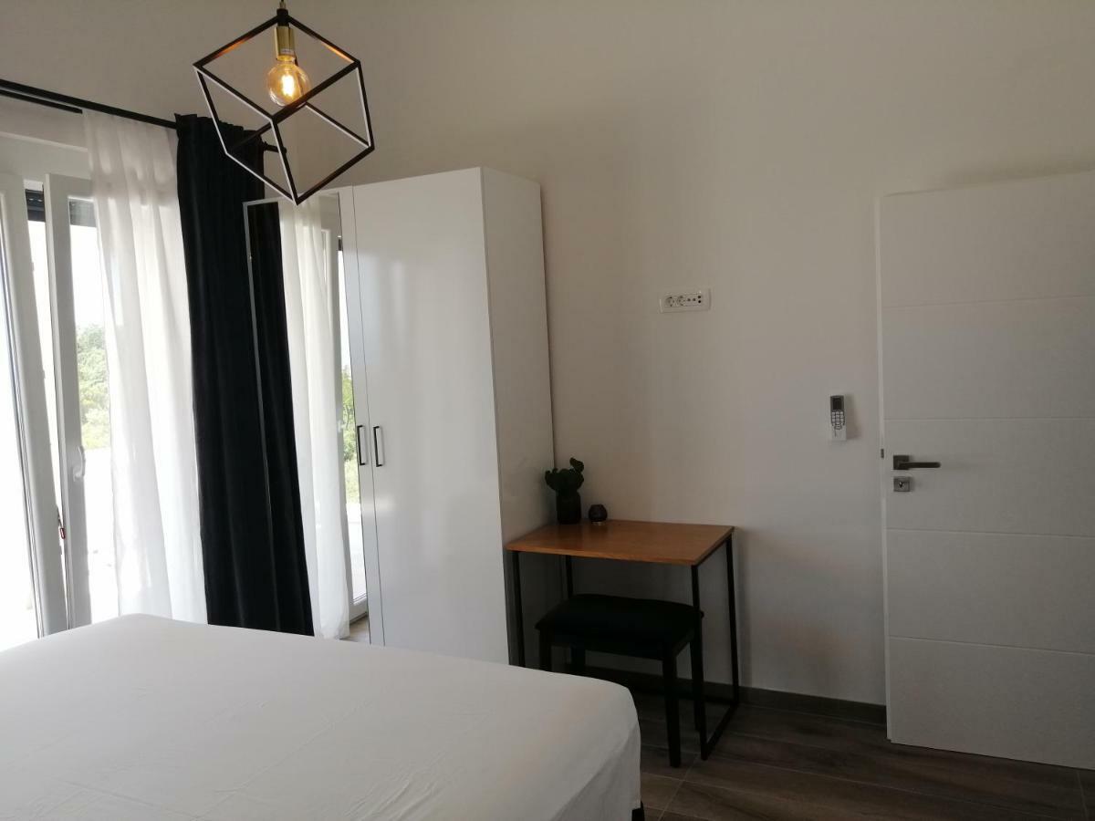 Villa Orao Kaštel Novi Buitenkant foto