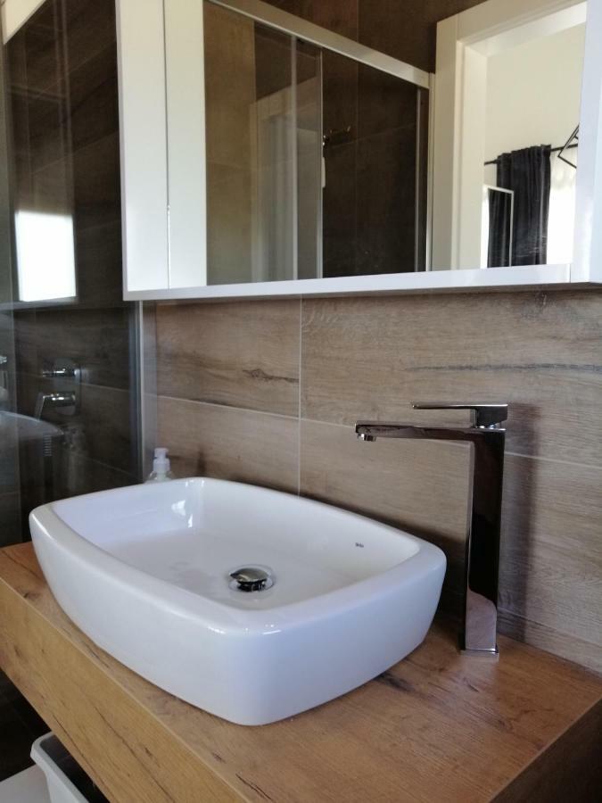 Villa Orao Kaštel Novi Buitenkant foto