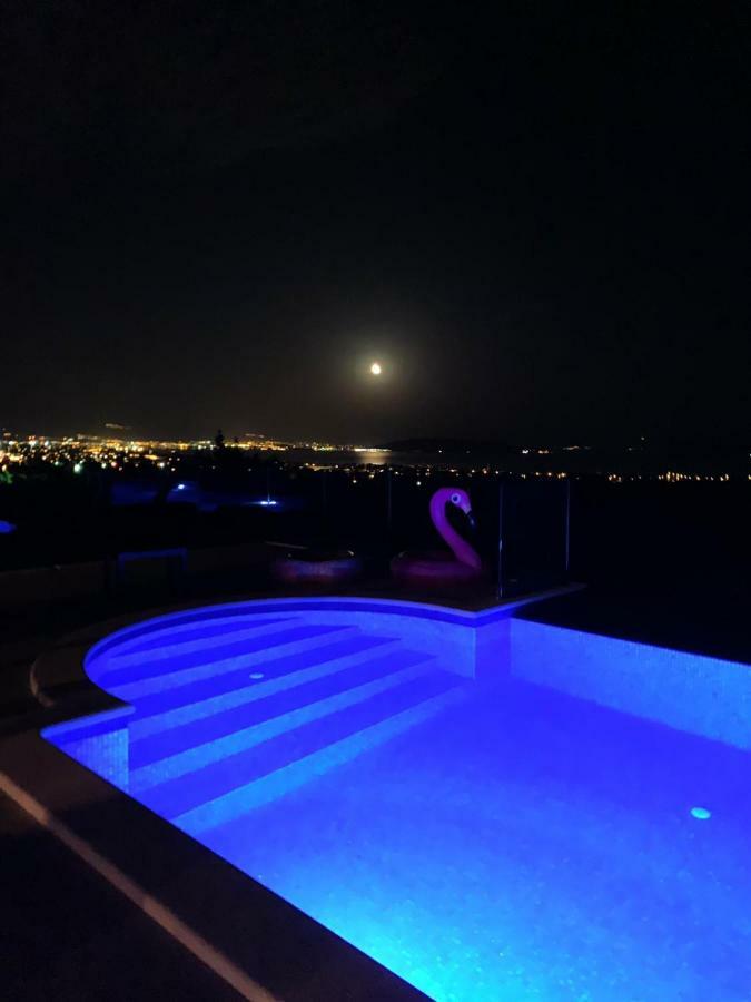 Villa Orao Kaštel Novi Buitenkant foto